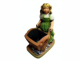 Фигуры людей гипса и полистоуна